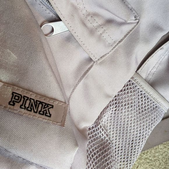 2 VS PINK BACKPACKS - Picture 6 of 9